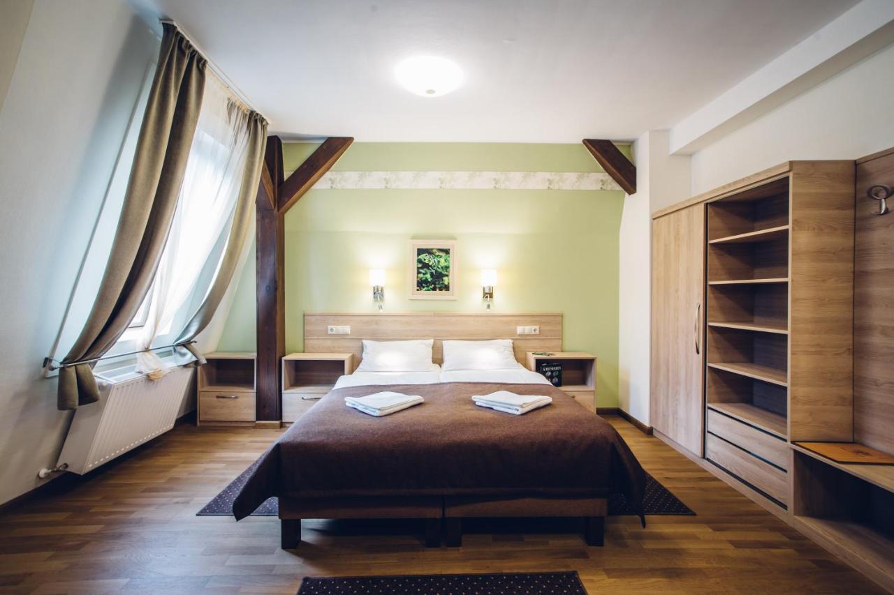 Natur Hotel Koevesteto Hosszuheteny Dış mekan fotoğraf