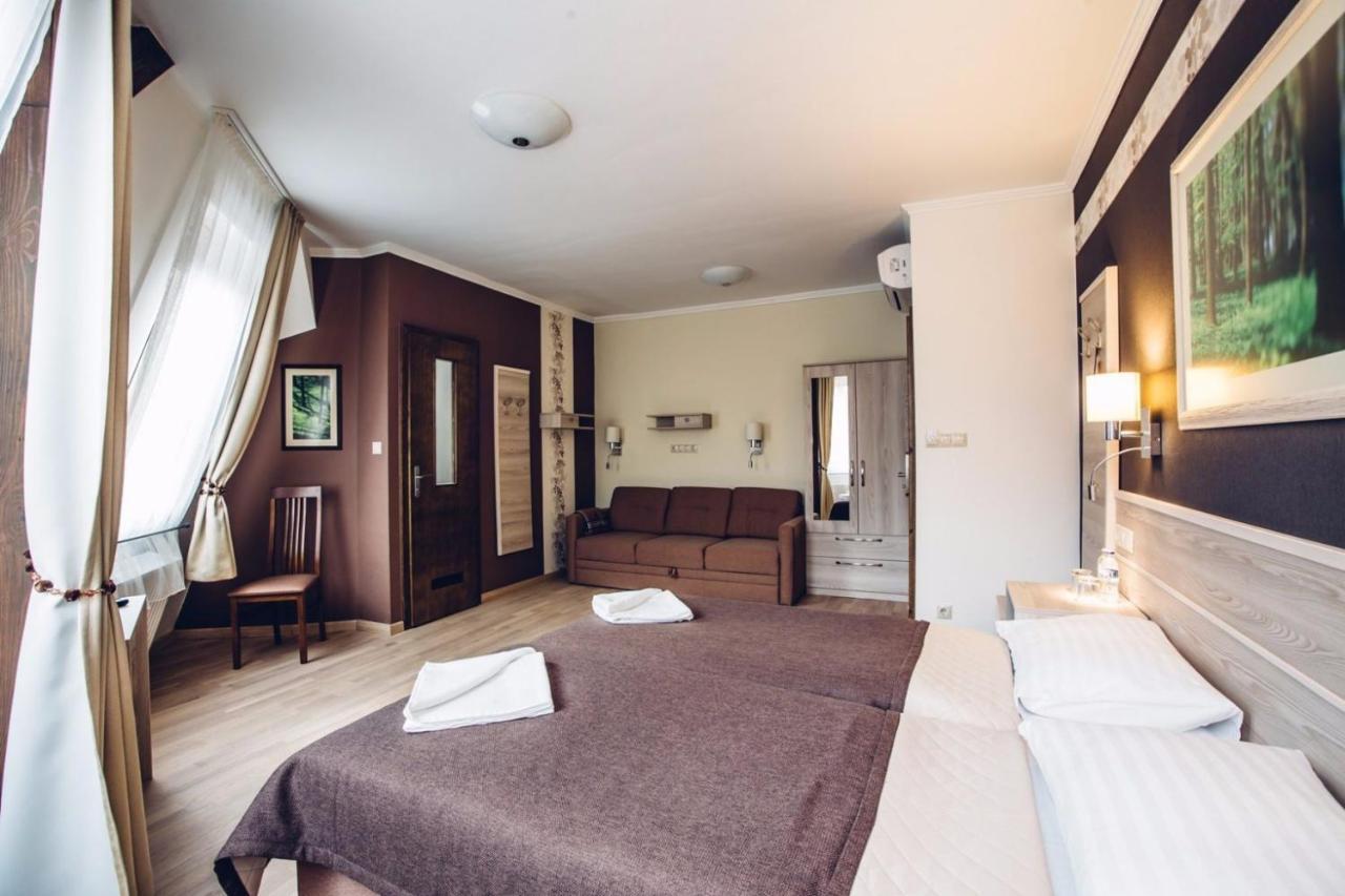 Natur Hotel Koevesteto Hosszuheteny Dış mekan fotoğraf